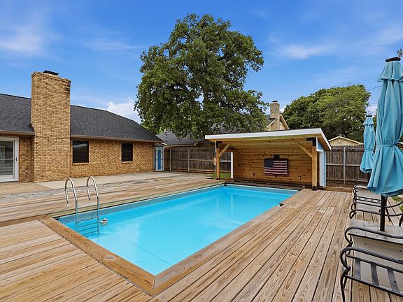 5th image of 5909 Mission Ridge Dr