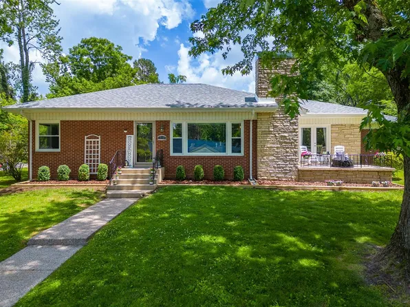719 Peveler Dr, Russellville, KY 42276