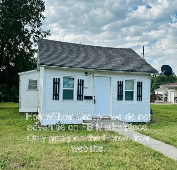 209 W 23rd St — Photo 1