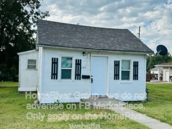 209 W 23rd St, Higginsville, MO 64037