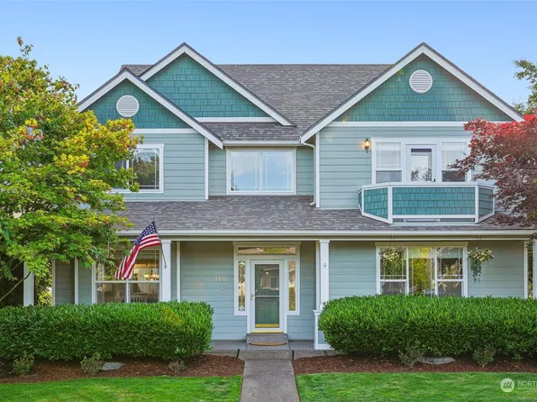 1461 Heron Court, Dupont, WA 98327