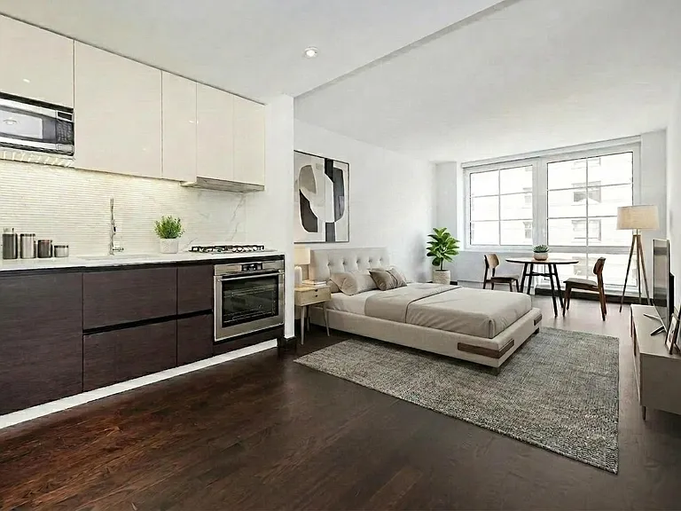 138 E 12th St #3L — Photo 4