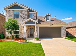 1625 Ridge Creek Ln, Aubrey, TX 76227