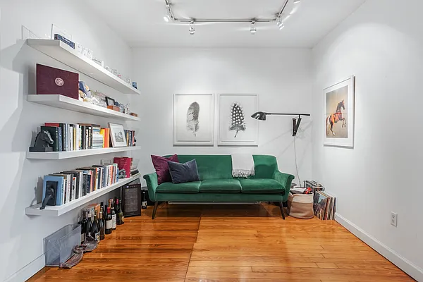 Rented by Compass | media 14