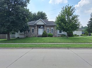 4904 Westbrooke Pl, West Des Moines, IA 50266