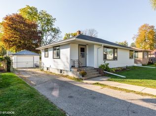 620 Blakely St, Woodstock, IL