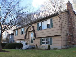 293 W Main St, Milford, CT 06460