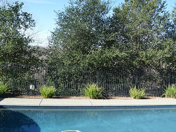 2nd image of 207 Westbury Cir