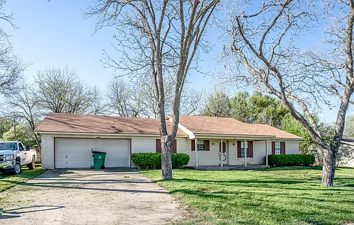205 Ferguson Dr Photo 1