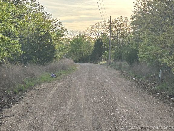 5th image of 6077 W 805th Rd