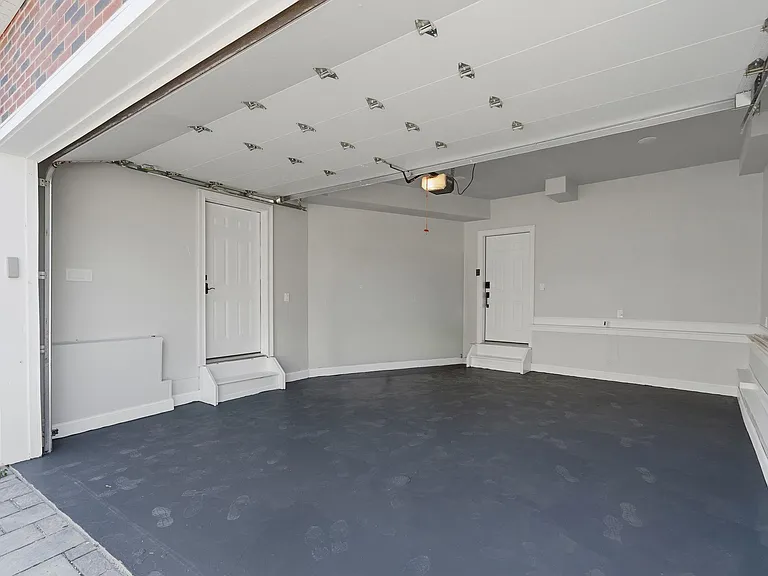 14 W 49th St #2 — Photo 16