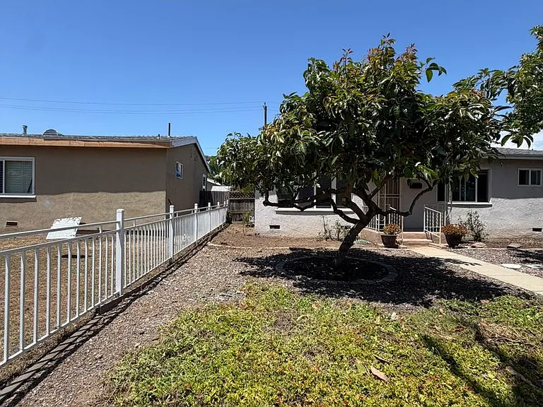 1243 Electric St — Photo 20