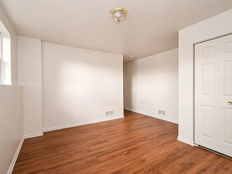 35 Thomas Ct — Photo 30