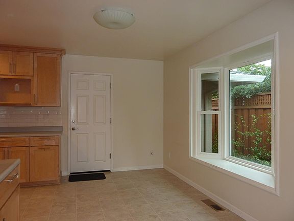 5th image of 1525 Dominion Ave