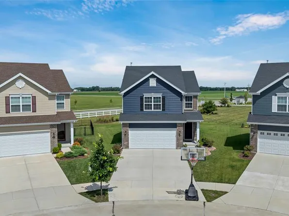 130 Baycrest Ct, Saint Charles, MO 63301