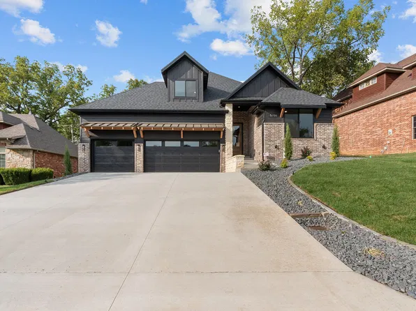 5786 S Brightwater Trail, Springfield, MO 65810