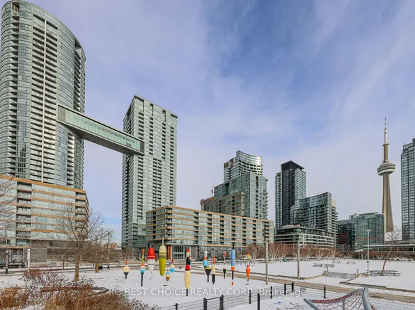21 Iceboat Ter N #1501, Toronto, ON M5V 4A9