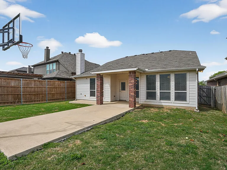 13060 Palancar Dr — Photo 30