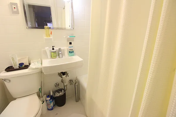 Rented by Luxor Homes & Investment Realty | media 18