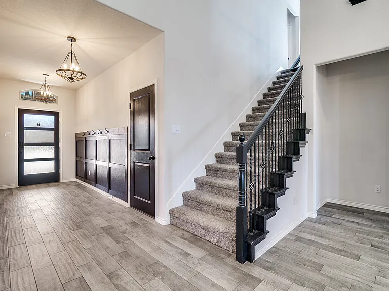 3094 Maverick Dr — Photo 4