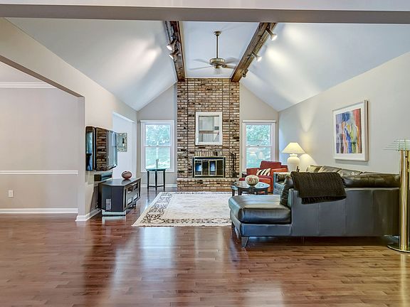 4th image of 14101 Vernon House Ct