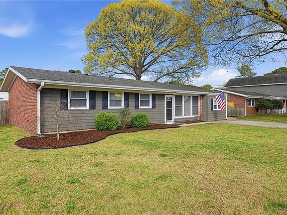 3rd image of 207 Sparrow Rd