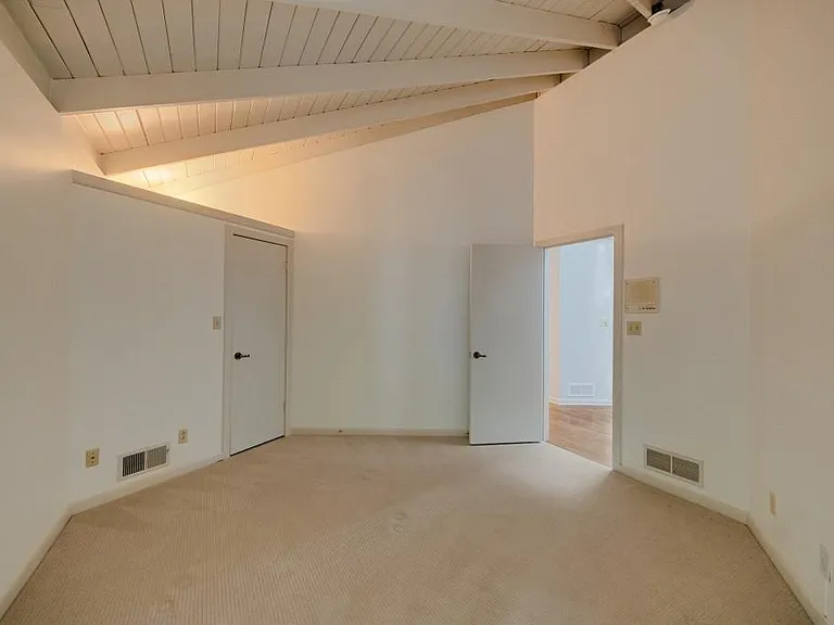 130 Huntcliff Point — Photo 29