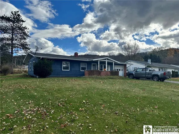 97 Williams Ave, Wellsville, NY 14895
