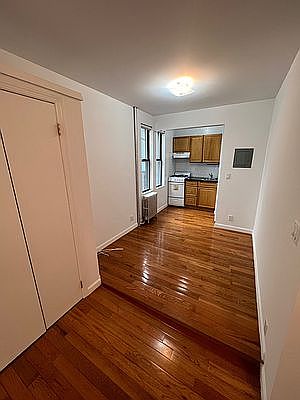 2nd image of 23 Barrow St APT 3B