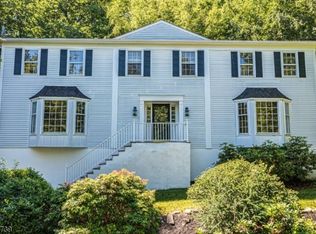 41 Springhill Rd, Randolph, NJ 07869