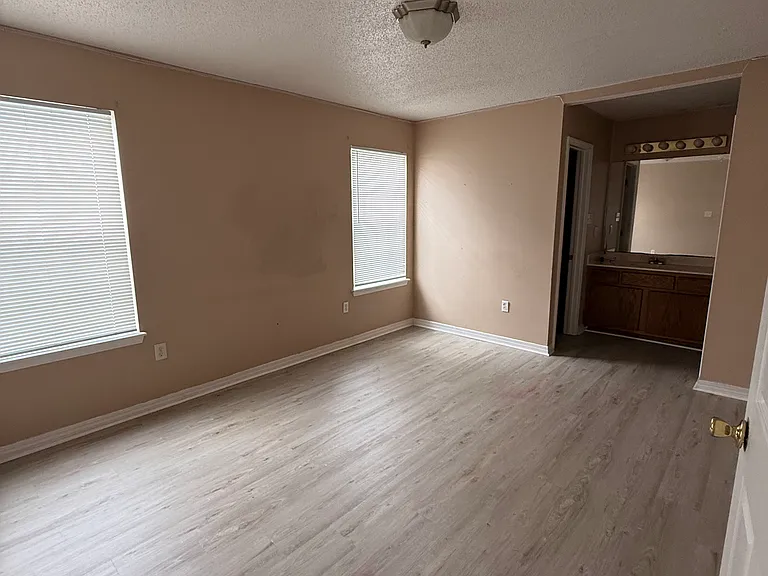 10628 Red Bud Ct — Photo 4