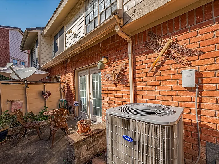 2211 S Kirkwood Rd #19 — Photo 34