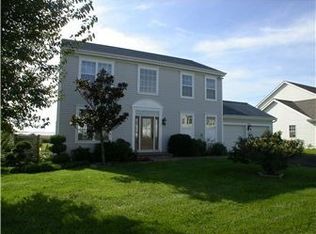 218 Riveredge Dr, New Castle, DE 19720