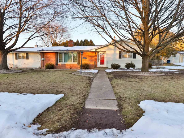 141 Helene Ct, Green Bay, WI 54301