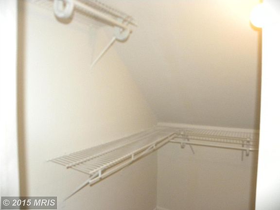 5th image of 22 Chester Cir