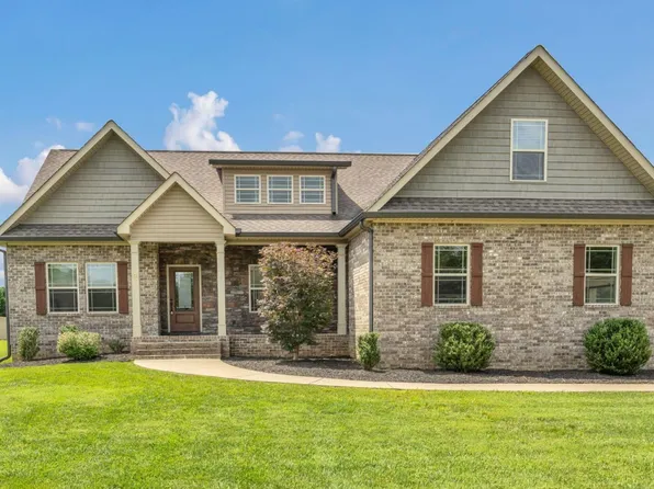 386 Twelve Oaks Dr, Rock Spring, GA 30739