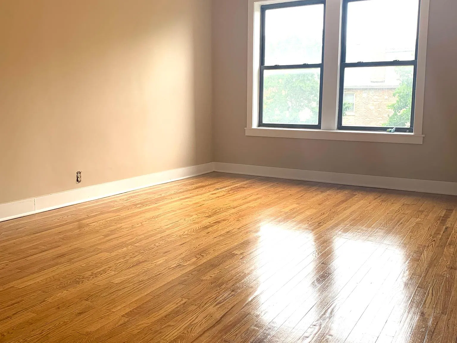 2 bed, 1100 sqft, $1,175 — Photo 3