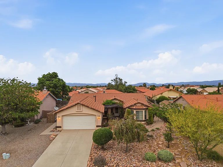 3763 Loma Ventosa — Photo 12