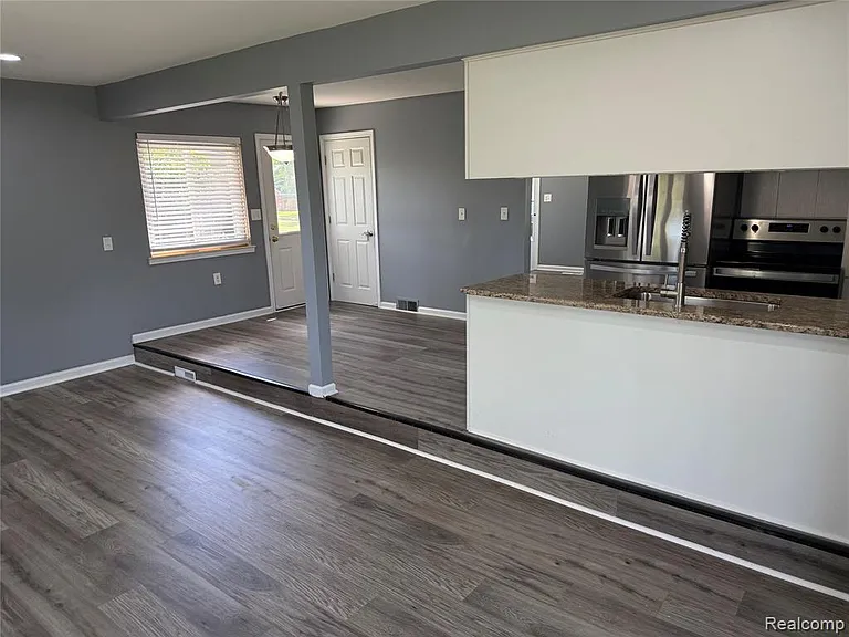 32246 Oakview Dr — Photo 5