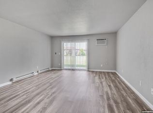 1783 Maricopa Dr APT D, Oshkosh, WI 54904