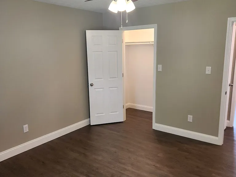 147 Gallaher View Dr #A — Photo 12