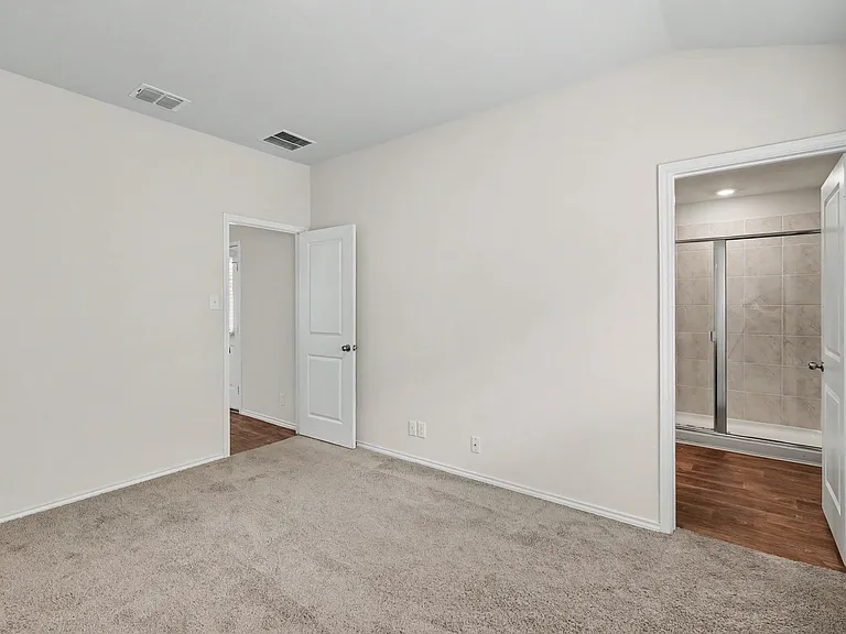 144 Hogans Aly — Photo 12