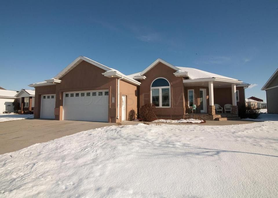 4632 Hunters Point, Moorhead, MN 56560 Zillow