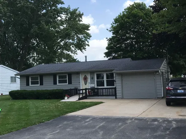 316 Harvey St, Freeland, MI 48623