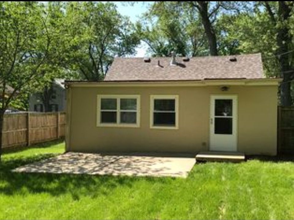 4916 Maplehill Dr, Mccullom Lake, IL 60050 Zillow