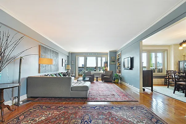 Sold by Corcoran | media 14