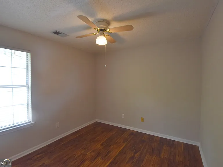 115 S Fairfield Dr — Photo 28