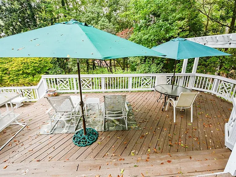1640 Lazy River Ln — Photo 84