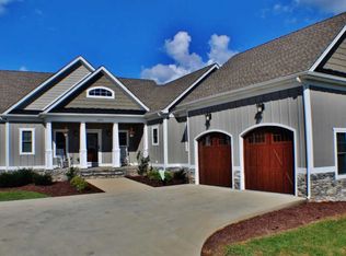 1079 Bradford Crossing Pl, Goode, VA 24556