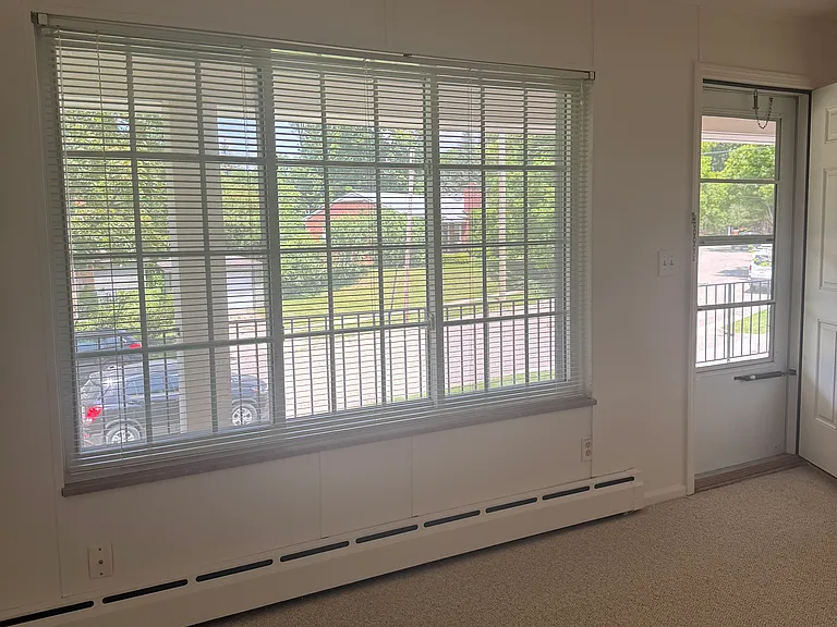985 Northwood St #7 — Photo 11